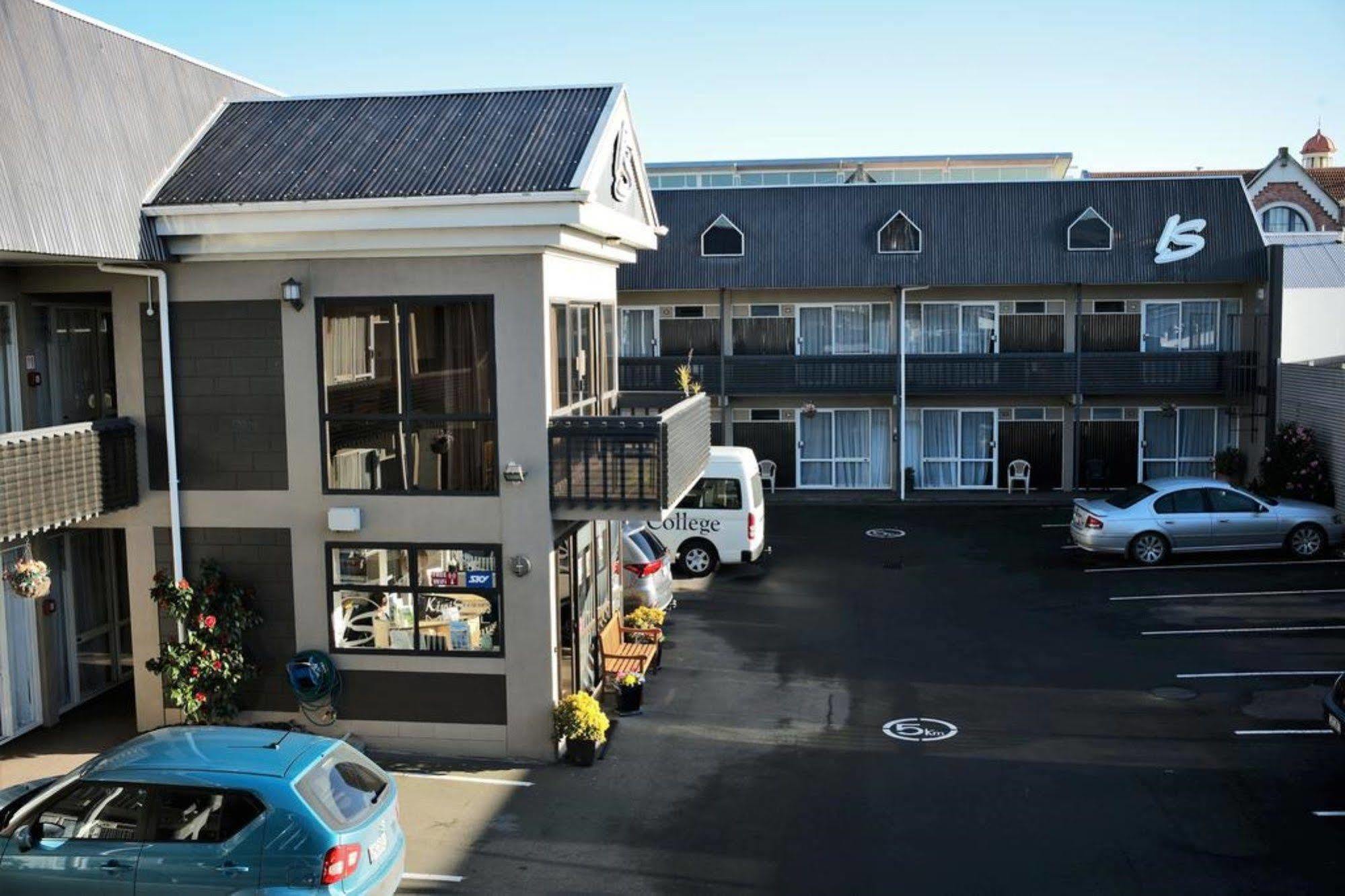 Kiwi Studios Motel Palmerston North Exterior photo
